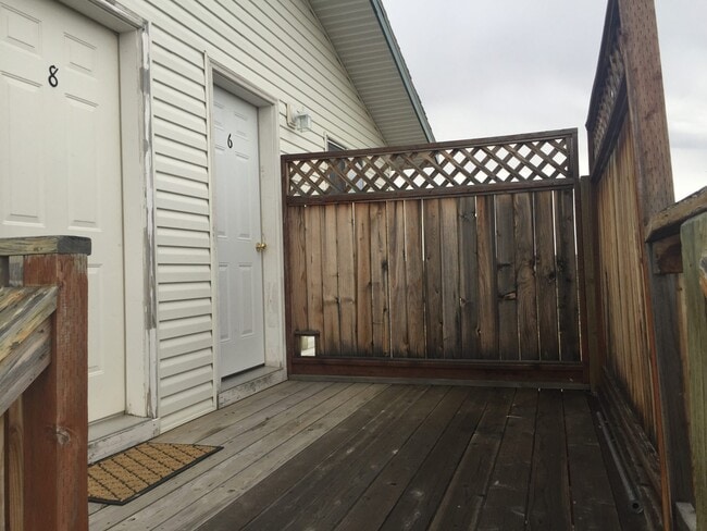 Building Photo - 2 Big River Rd