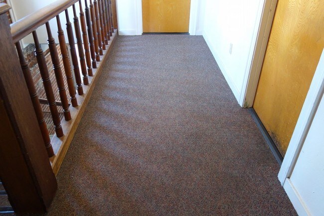 Foto del edificio - 2690 Rockbrook Dr