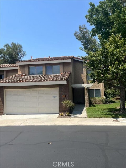 Foto del edificio - 6401 Nohl Ranch Rd