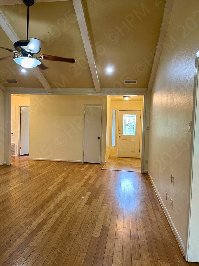 Building Photo - 1616 Redwood St