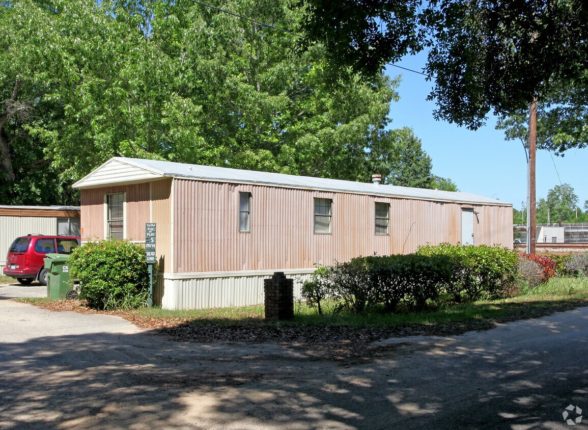 24 Station St, Saraland, AL 36571 Apartments in Saraland, AL