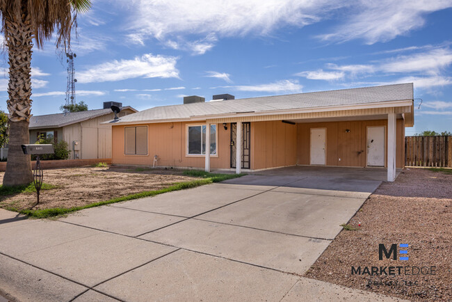 Building Photo - 2 Bed/ 1 Bath at 67th/Van Buren! Move-In R...