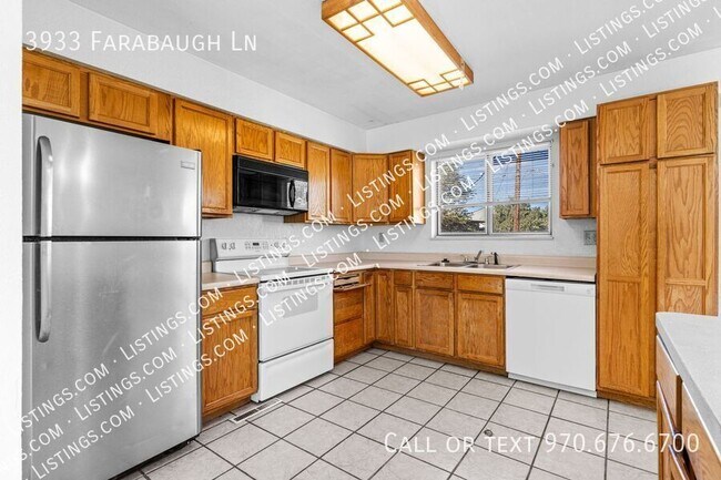 Foto del edificio - 3933 Farabaugh Ln