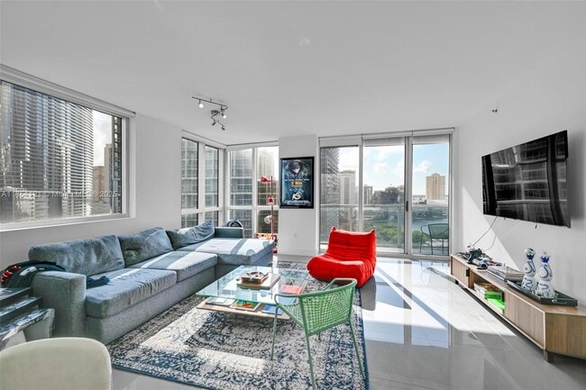 Building Photo - 500 Brickell Ave