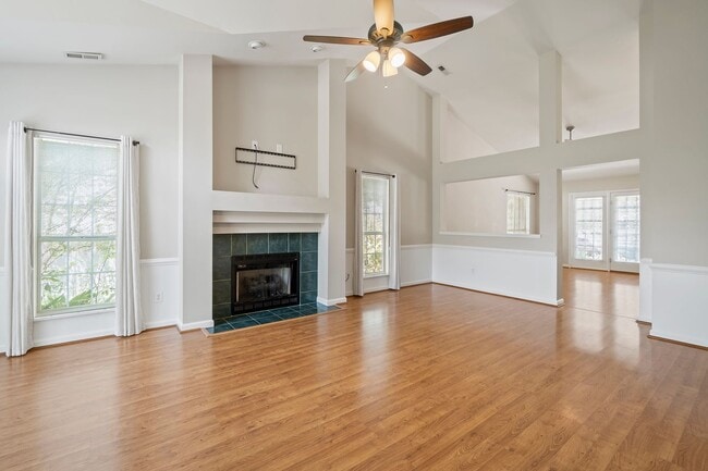 Foto del edificio - Beautiful 3 Bedroom Ranch Home Located In Ballantyne Area