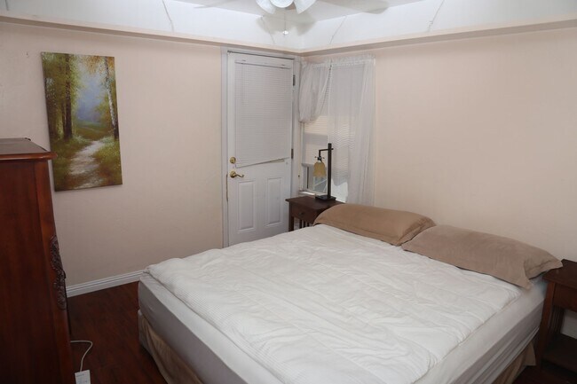 Foto del edificio - 25604 Lane St.