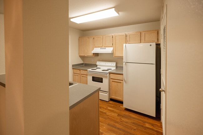 Building Photo - The Crossings Apartments