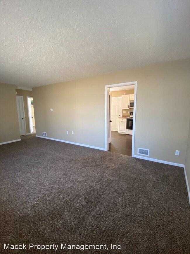 Building Photo - 4 br, 2 bath House - 3016 6th Avenue South