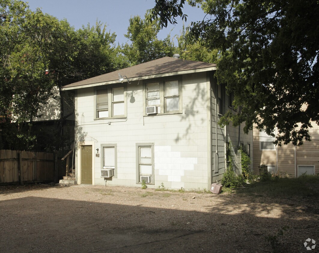 Building Photo - Leon Street Apartments