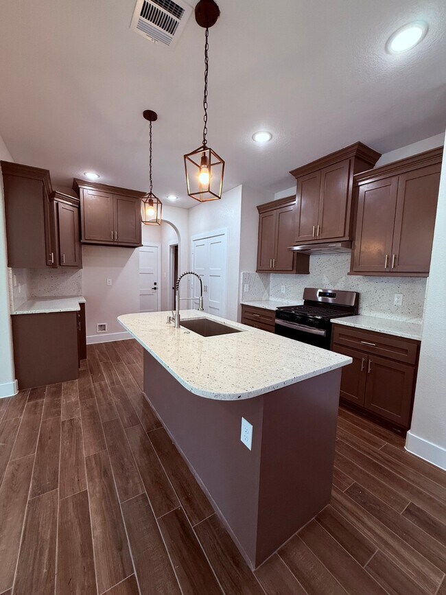 Foto del edificio - 14880 Coaltown Rd