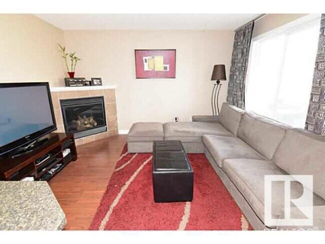 Photo du bâtiment - 1571 Rutherford Rd SW