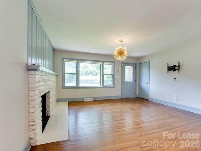 Foto del edificio - 3921 Sheffield Dr