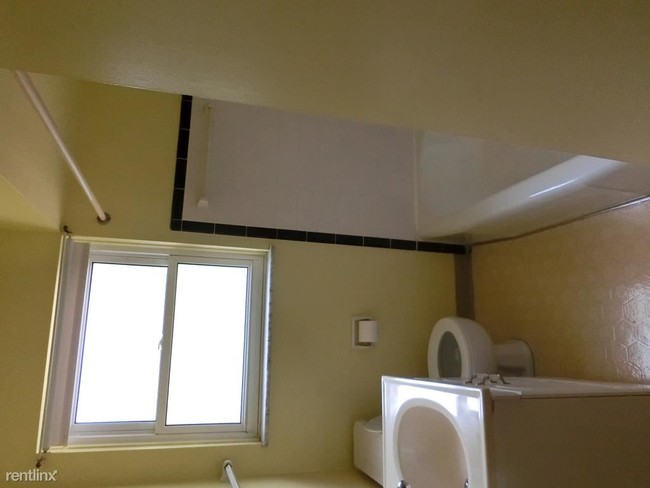 Foto del edificio - 2 br, 1 bath Townhome - 1487 W Lane Ave