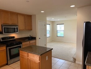 Building Photo - 748 Stonehaven Loop