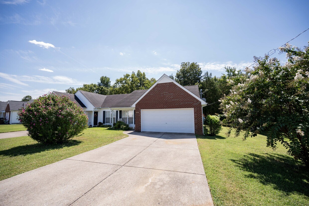 Photo - 528 McKean Dr (Smyrna, TN)