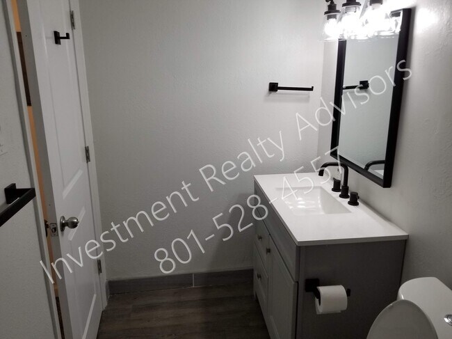 Foto del edificio - Renovated Apartment in Murray!