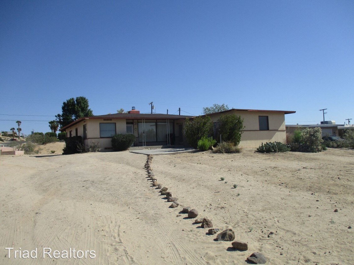 Primary Photo - 2 br, 2 bath House - 73456 Sunnyvale Dr