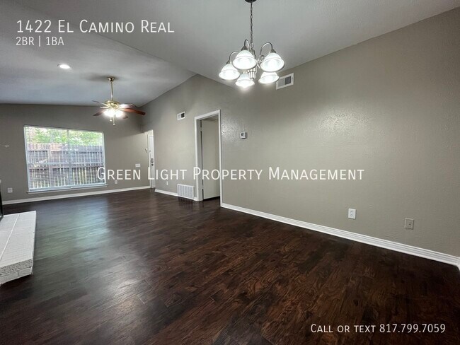 Building Photo - 1422 El Camino Real