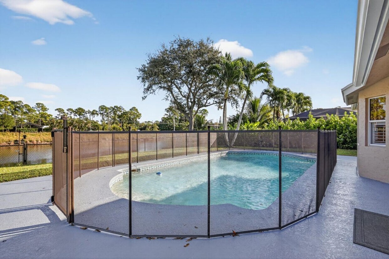 Photo - 151 Monterey Way, Royal Palm Beach, FL 33411