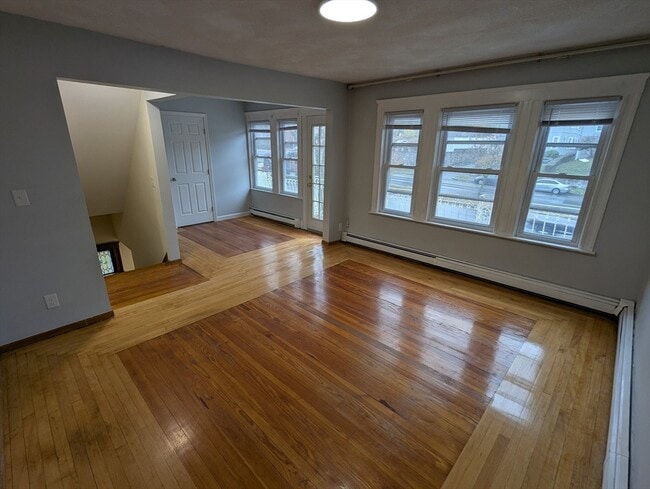 Foto del edificio - 378 Fellsway W