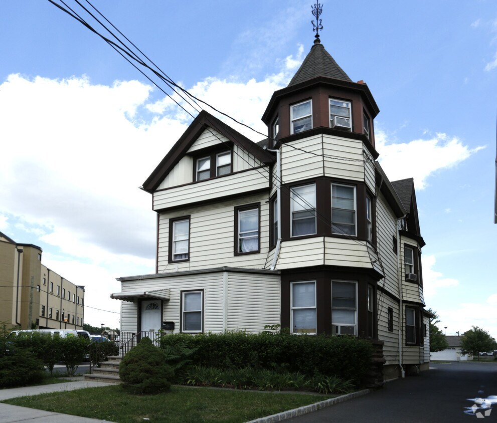 primaria - 153-155 Jefferson Ave