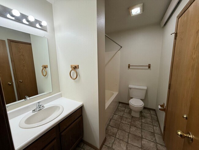 Foto del edificio - Sunrise Estates - 213