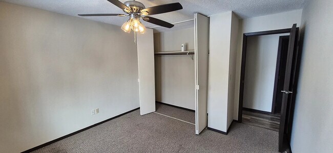 Foto del edificio - Runestone Grand Apartments