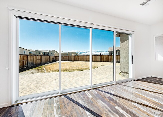 Foto del edificio - Exquisite Toll Brothers home at Saddle Rid...