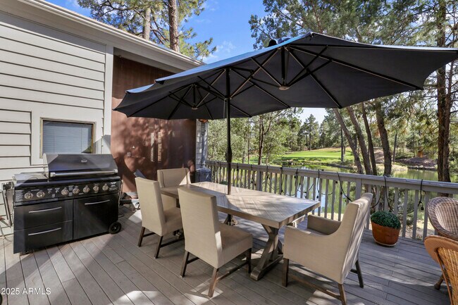 Foto del edificio - 2609 E Pine Island Ln