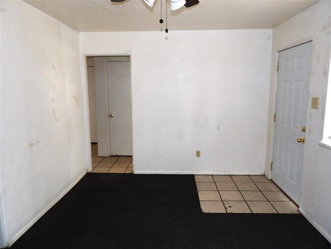 Foto del edificio - 2341 NW Bell Ave