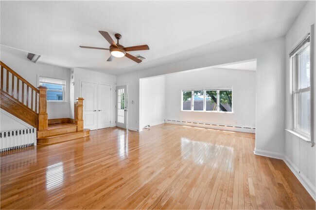 Building Photo - 85 Barrows Ave