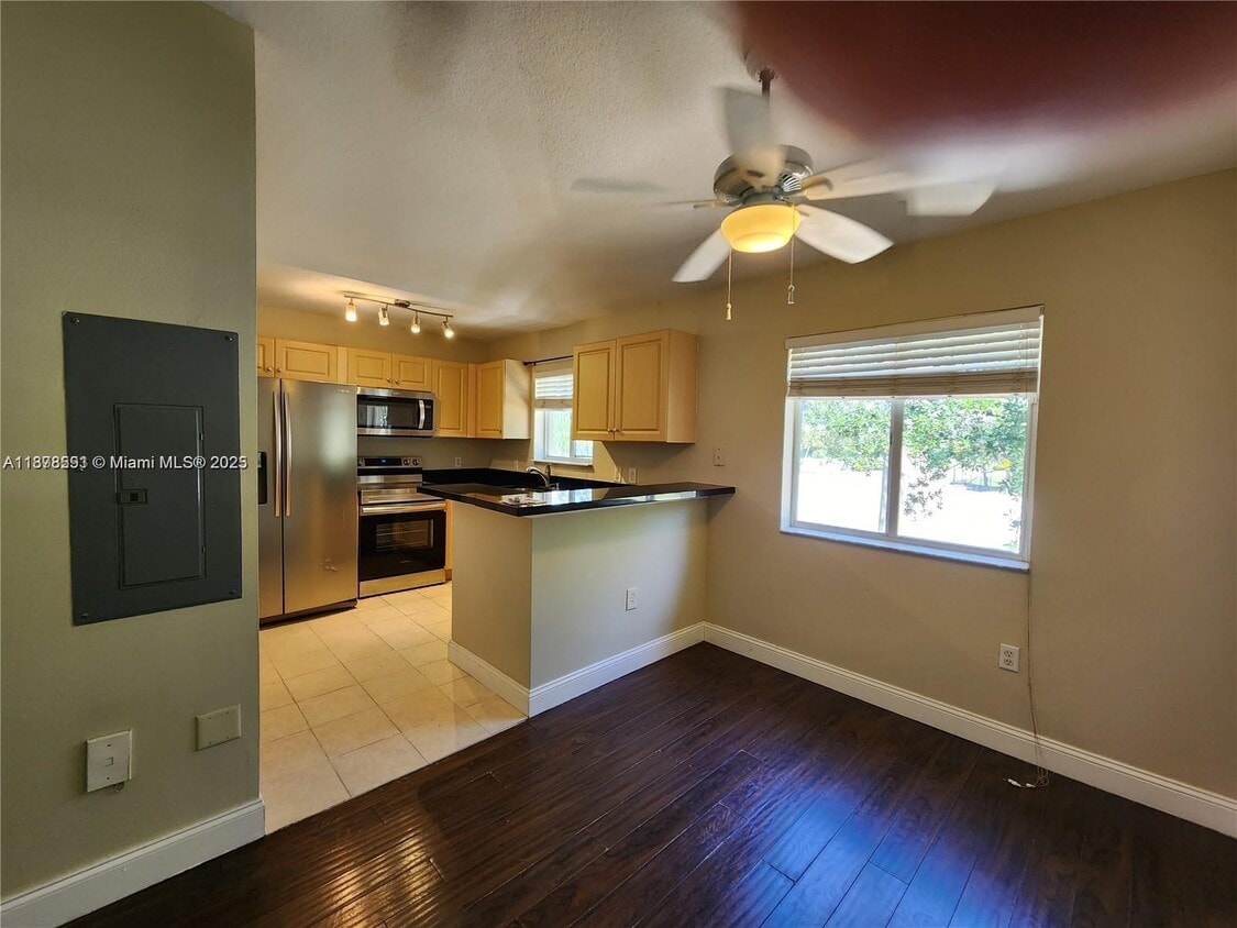Foto principal - 3810 N Jog Rd