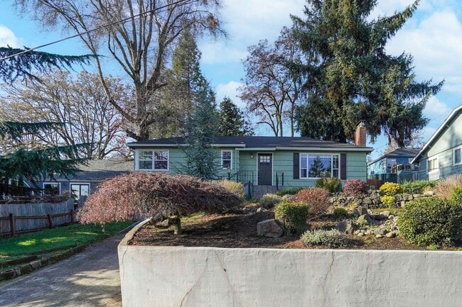 Building Photo - Cute 2 bed, 1 bath house in West Salem