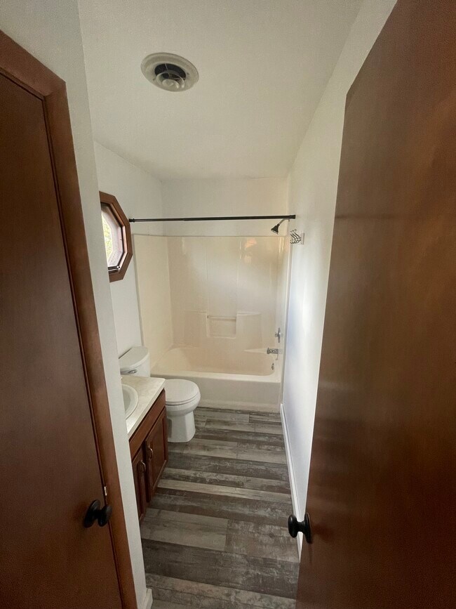 Bathroom - 81 Firestone St