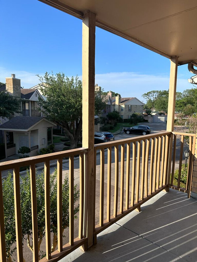 Balcony view 2 - 3100 Jeanetta St