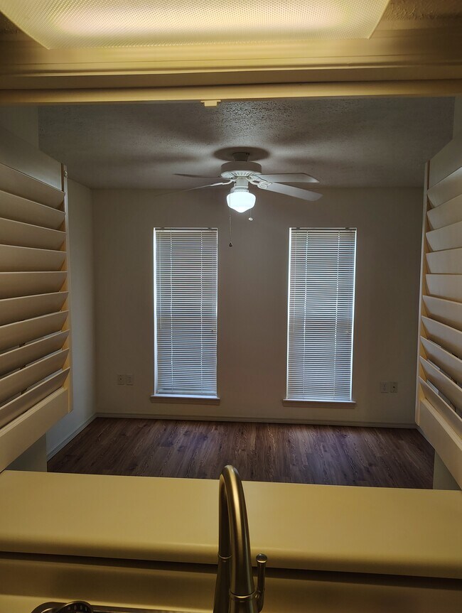 Comedor - Park West Patio Homes
