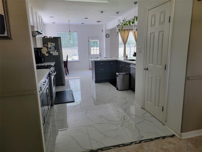 Foto del edificio - 15523 Seminole Canyon Dr