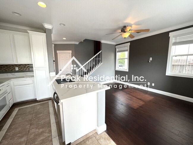 Building Photo - 5772 Amnest Way