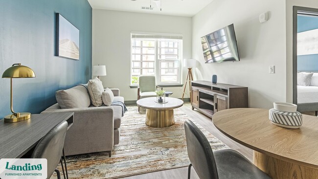 Foto del edificio - 944 Broadcast Pl