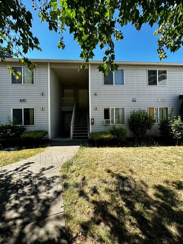 Foto del edificio - 657 29th St