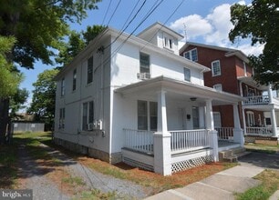 Building Photo - 24 Jackson Ave