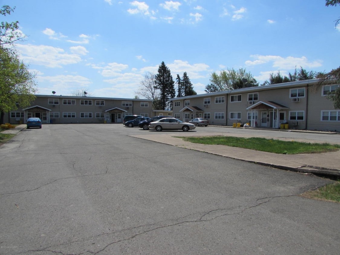 619 Cedar St, Exeter, PA 18643 Apartments in Exeter, PA