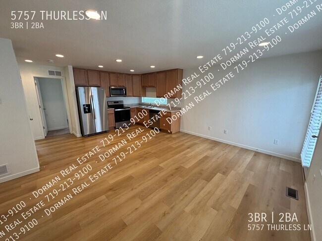 Foto del edificio - 5757 Thurless Ln