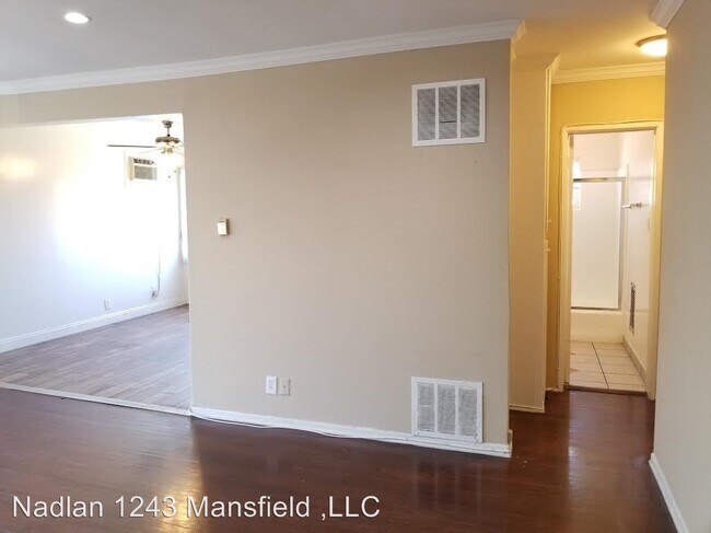 Building Photo - 1243 N Mansfield Ave