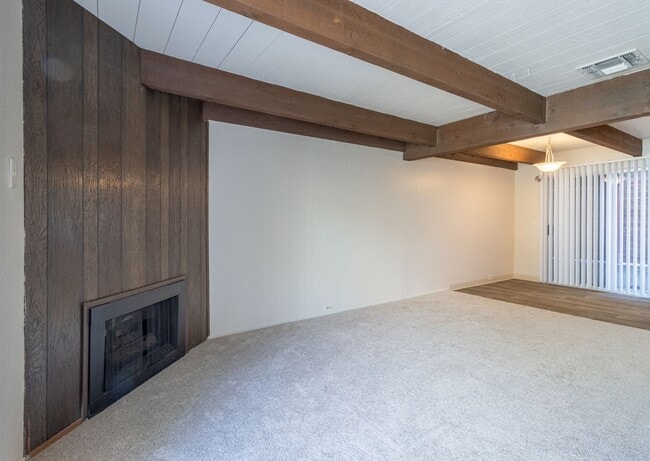 Building Photo - Live in the Heart of Midtown Sacramento!  ...