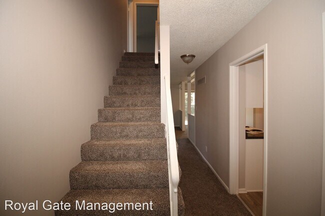 Building Photo - 3 br, 2.5 bath House - 10720 W 88th Terrace
