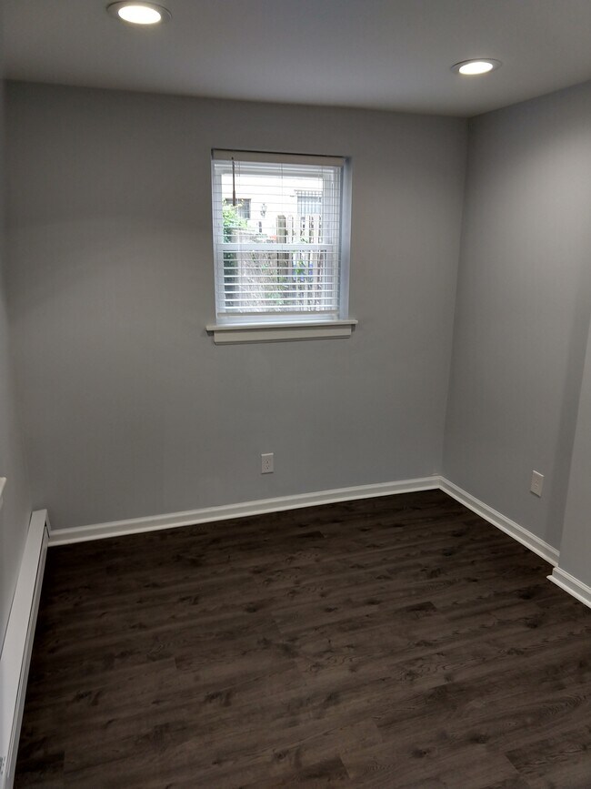 Foto del edificio - 1514 W Stiles St