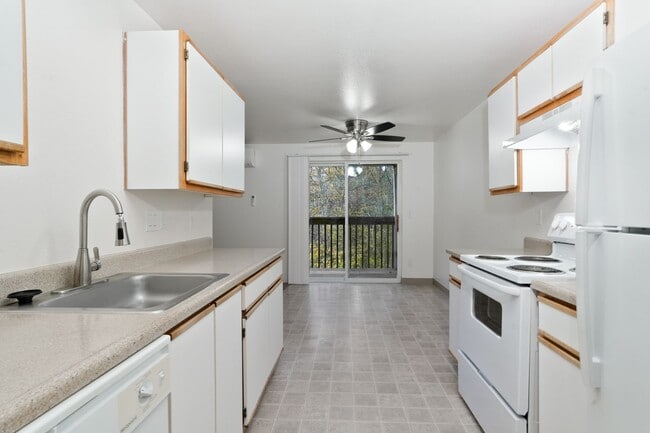 Interior Photo - Beavercreek Meadows