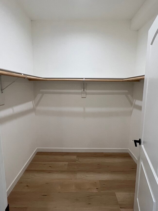 Walk in closet - 13620 Leadwell St