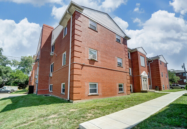 Building Photo - Amber Woods Apartments